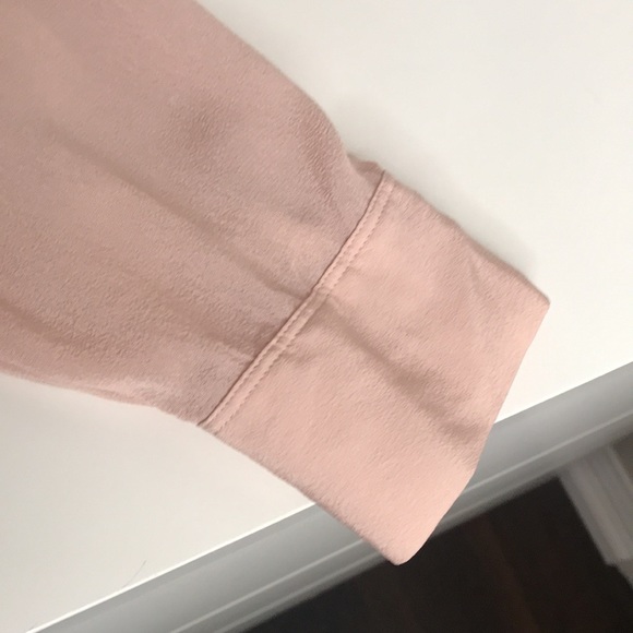 Babaton Aritzia Cupro Blouse Size M - Picture 9 of 12